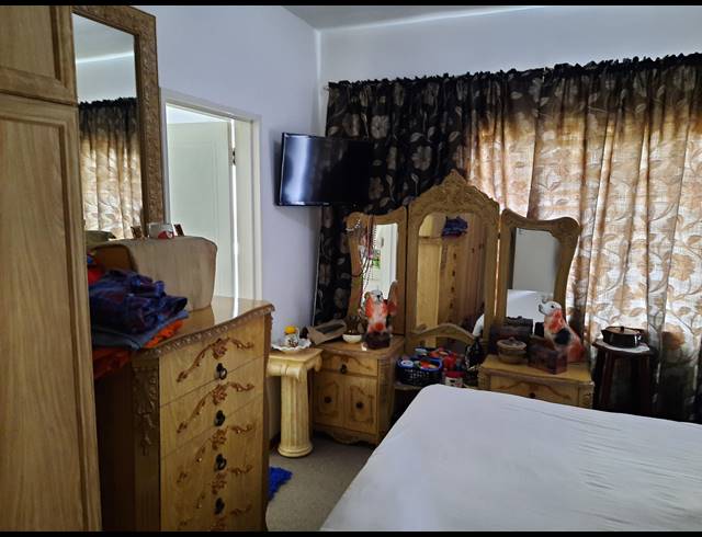 2 BEDROOM RETIREMENT UNIT FOR SALE IN PIETERMARITZBURG CENTRAL